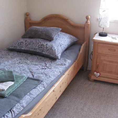 #2 Ruhiges Gemuetliches Ferienzimmer Mit 2 Einzelbetten Gemeinschaftsbad W-Lan Airport Nah Late Night Check In Haus Nr 9,5 Trunkelsberg Екстериор снимка