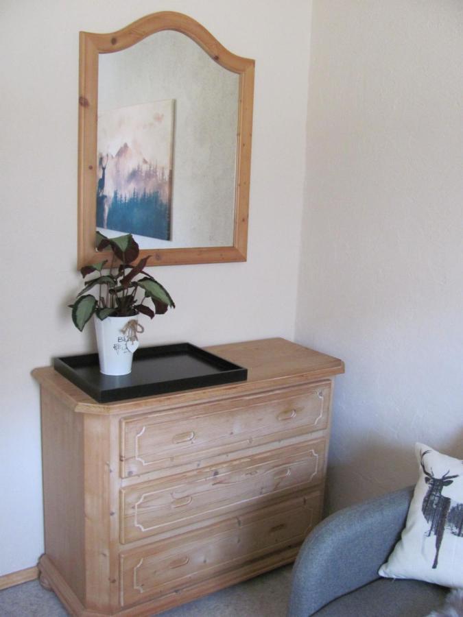#2 Ruhiges Gemuetliches Ferienzimmer Mit 2 Einzelbetten Gemeinschaftsbad W-Lan Airport Nah Late Night Check In Haus Nr 9,5 Trunkelsberg Екстериор снимка